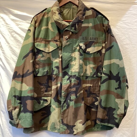 Official US Army Issue Other - Army Issue Jacket Camo Unisex Medium Short Cold Weather Field Hooded Jacket